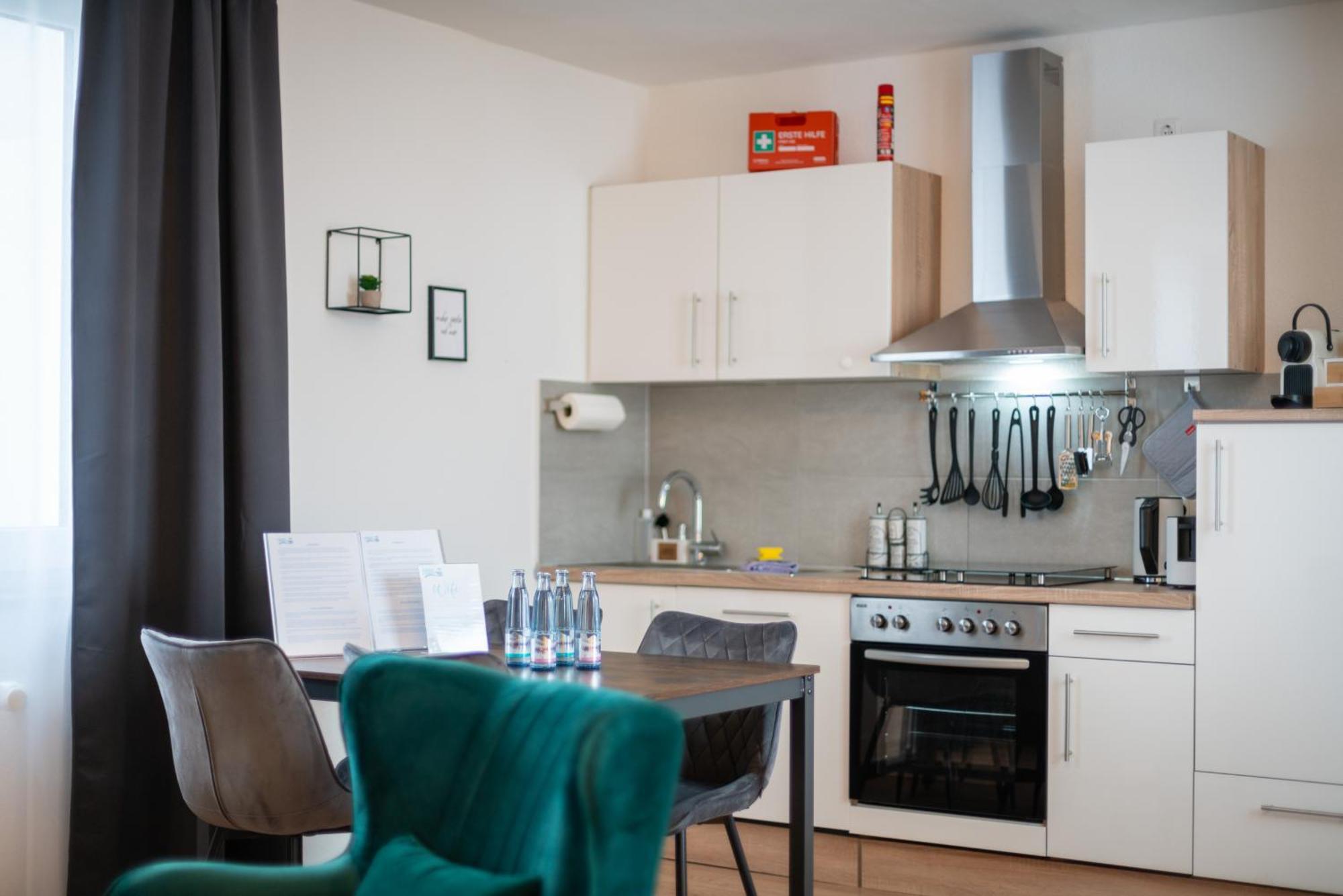 Free Living - City Design Apartments, Zentrum, Outlet, Balkon, Kueche Wolfsburg Exterior photo
